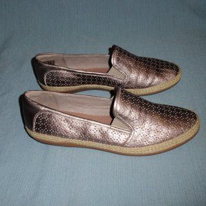 Clarks Collection Perforated Danelly Molly Loafers Rose Gold Metallic 9M